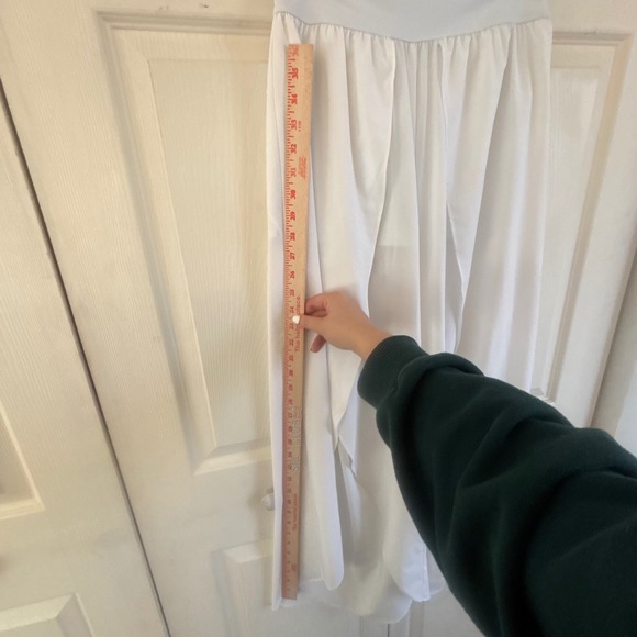 Halara High Waisted High Slit Wide Leg Flowy Skirt Pants Built-in Shorts Size M - Picture 7 of 10